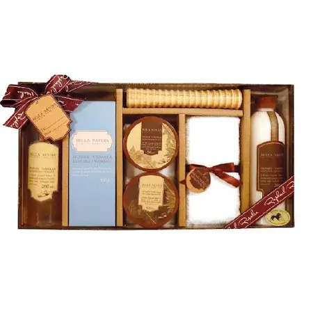 4. Set Îngrijire Corporală Raphael Honey and Vanilla