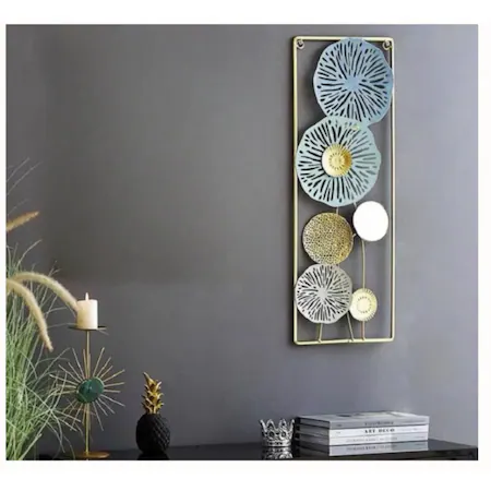 8. Decorațiune de Perete din Metal