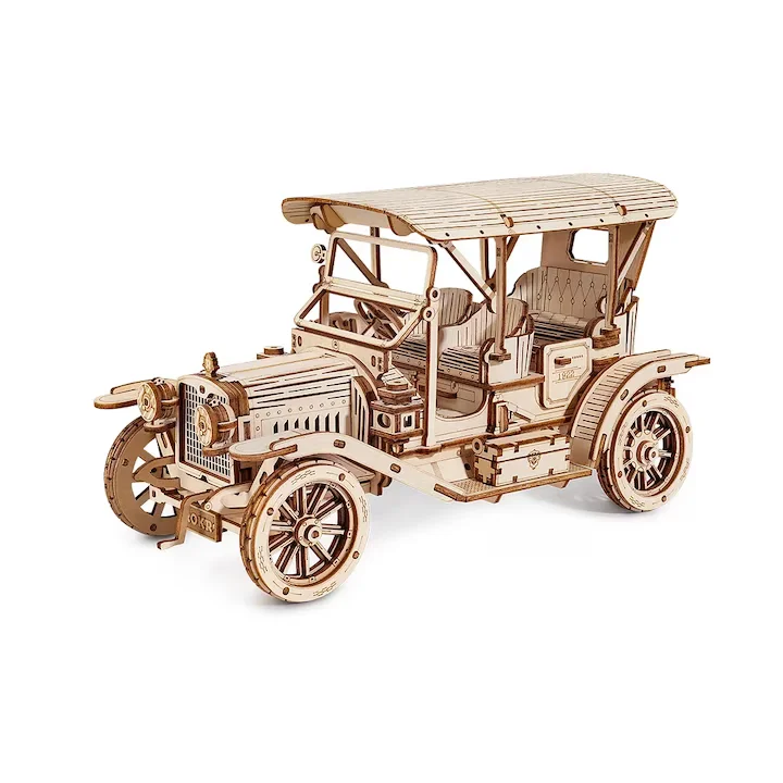 4. Puzzle 3D din Lemn – Mașină de Epocă